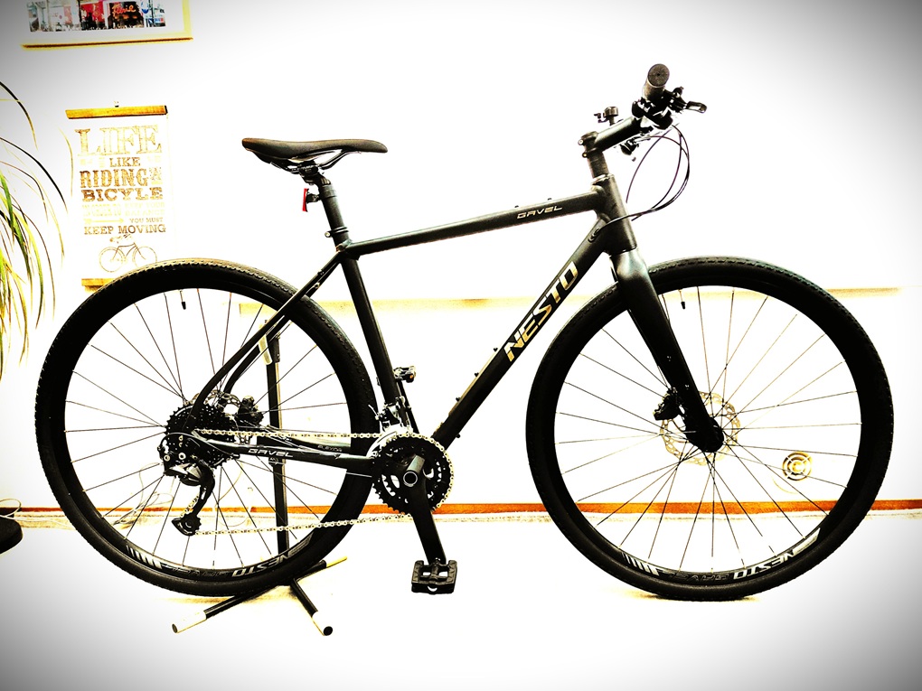 NESTOプレミアム_ガベル・フラット_ブラック